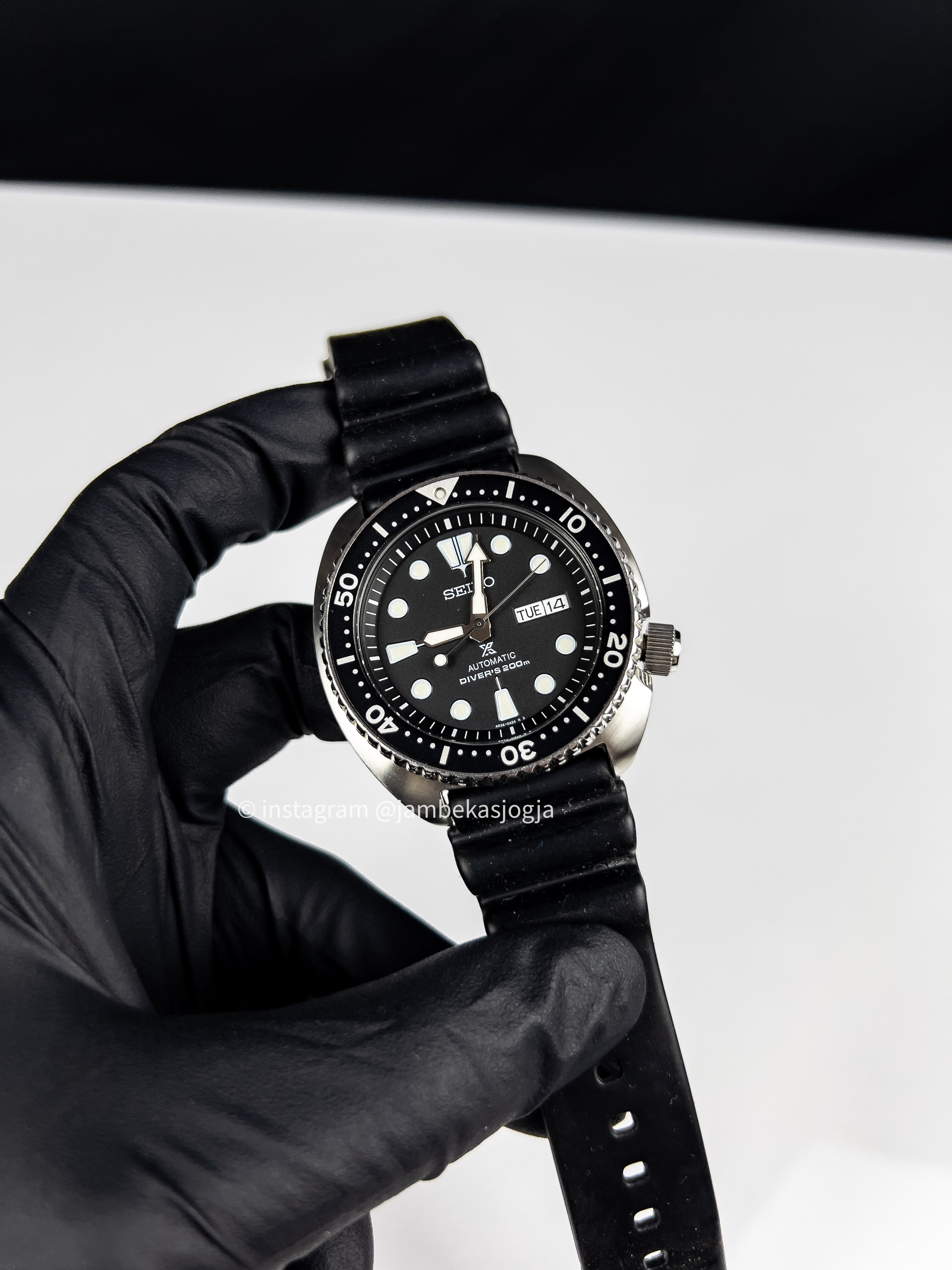 Seiko Prospex Turtle Black Bezel Black Dial Rubber Strap Automatic Divers