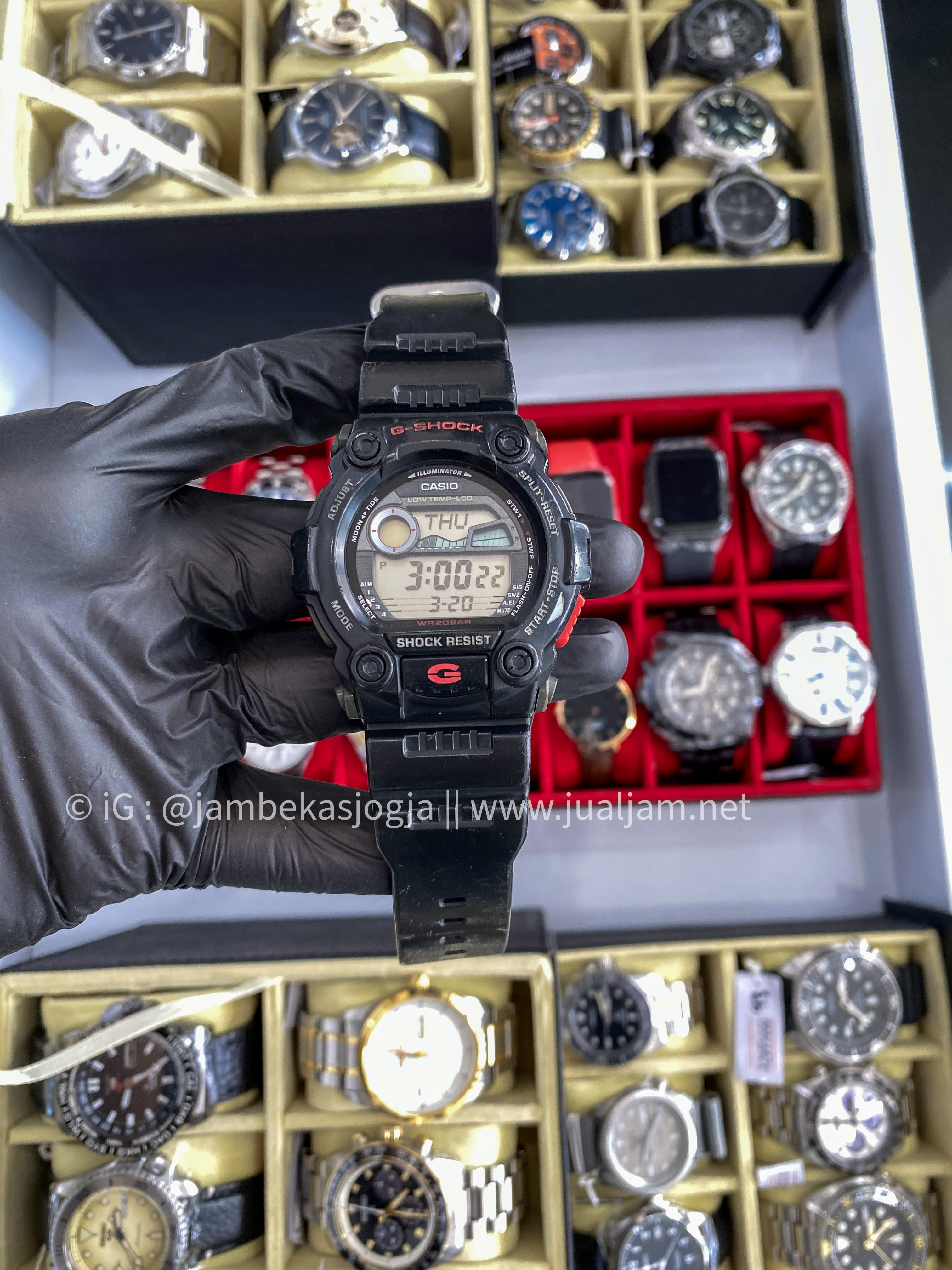 (SKU 139) Casio G-Shock G-Rescue G-7900-1DR Digital Dial Black Resin Band