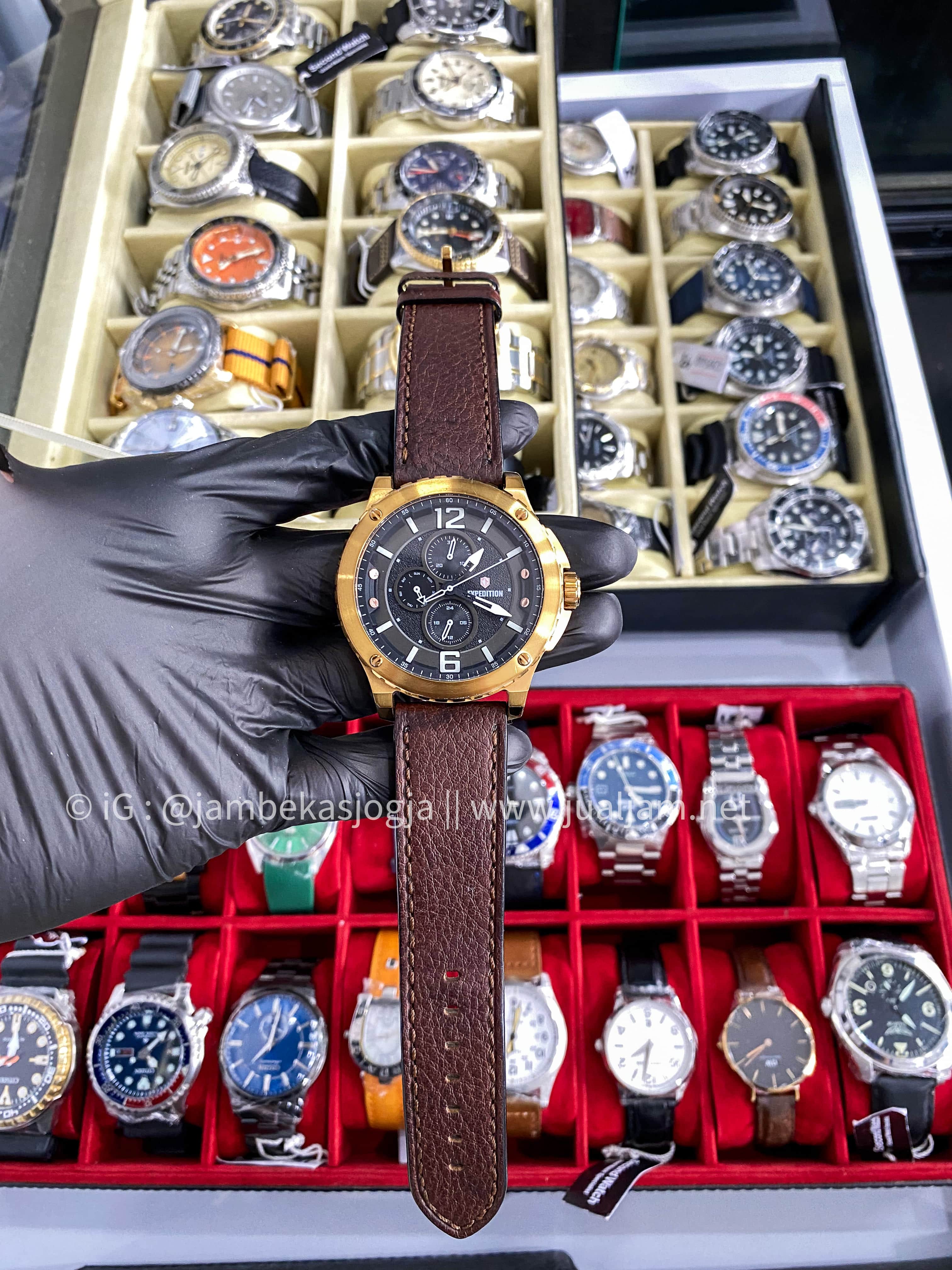 Expedition E 6784 MF LIPBAIV Chronograph Men Black Dial Brown Leather Strap (TITIP JUAL)