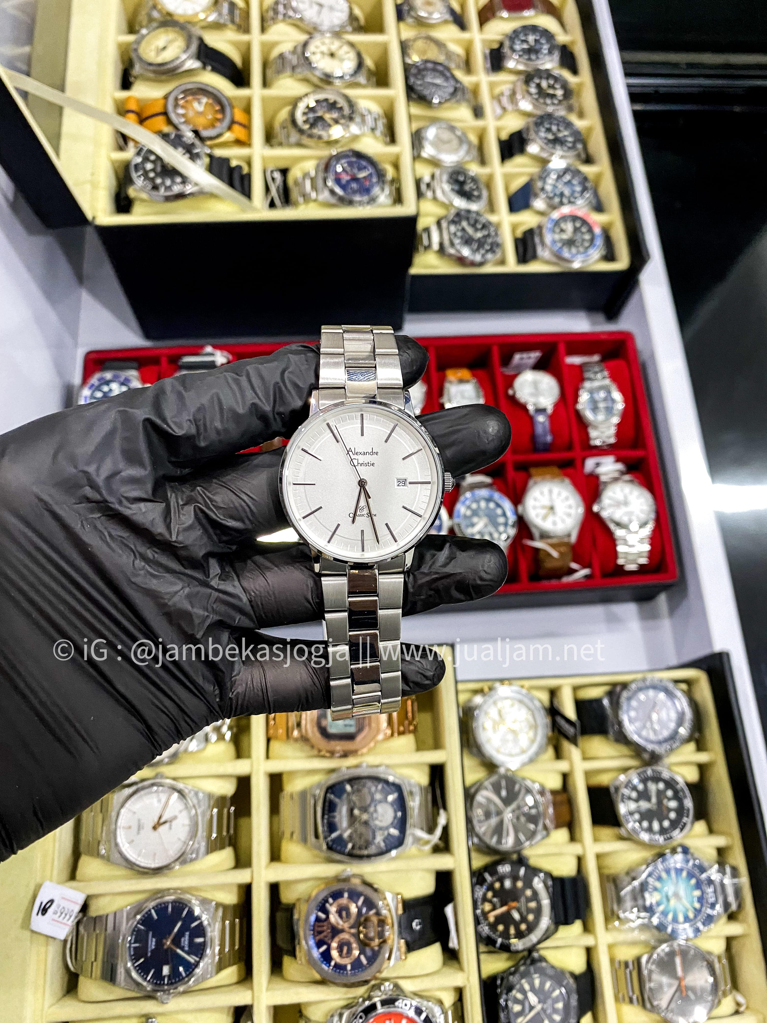 (SKU 136 ) Alexandre Christie Classic Slim AC 8694 MD BSSSL Men Silver Dial Stainless Steel Strap