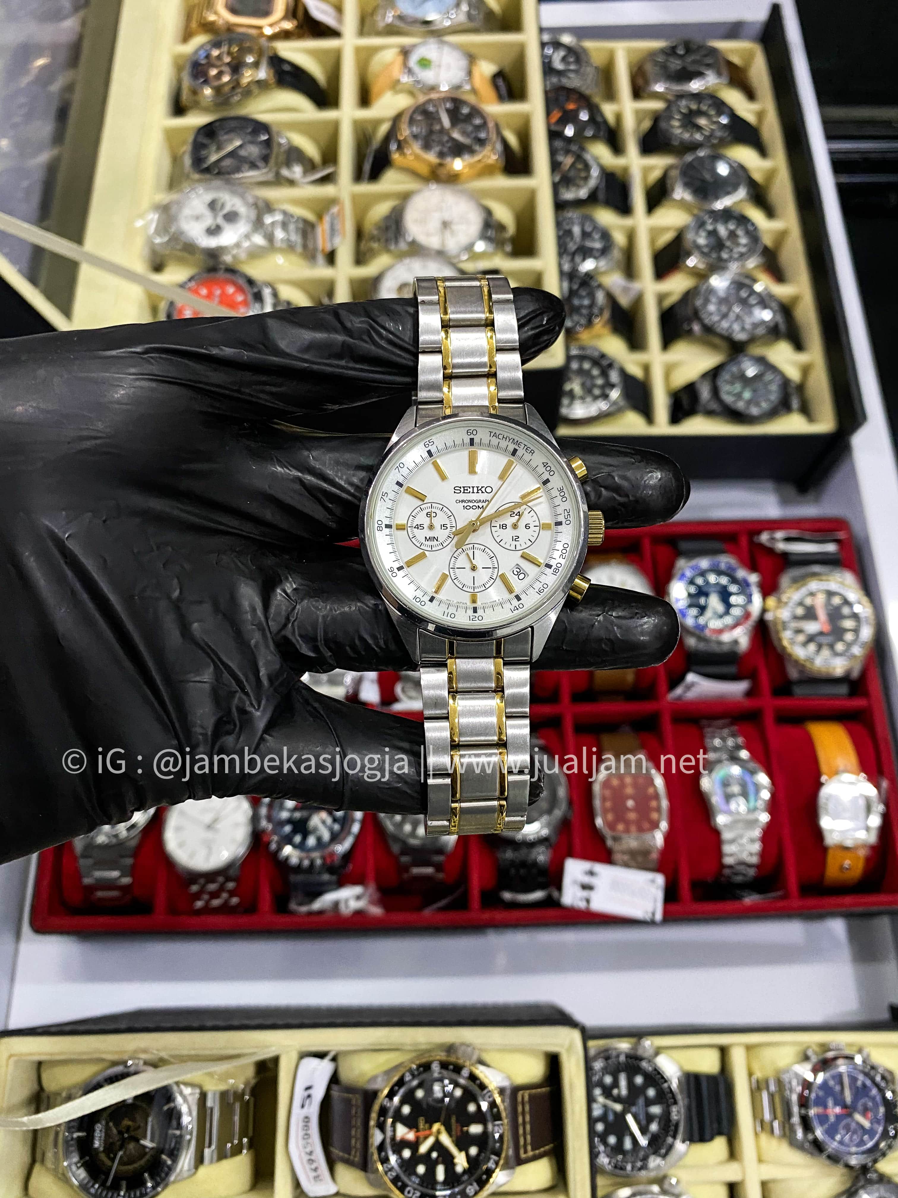 (SKU 125 ) Seiko SSB043P1 Chronograph 100M Stainless Steel White Dial With Gold-Tone
