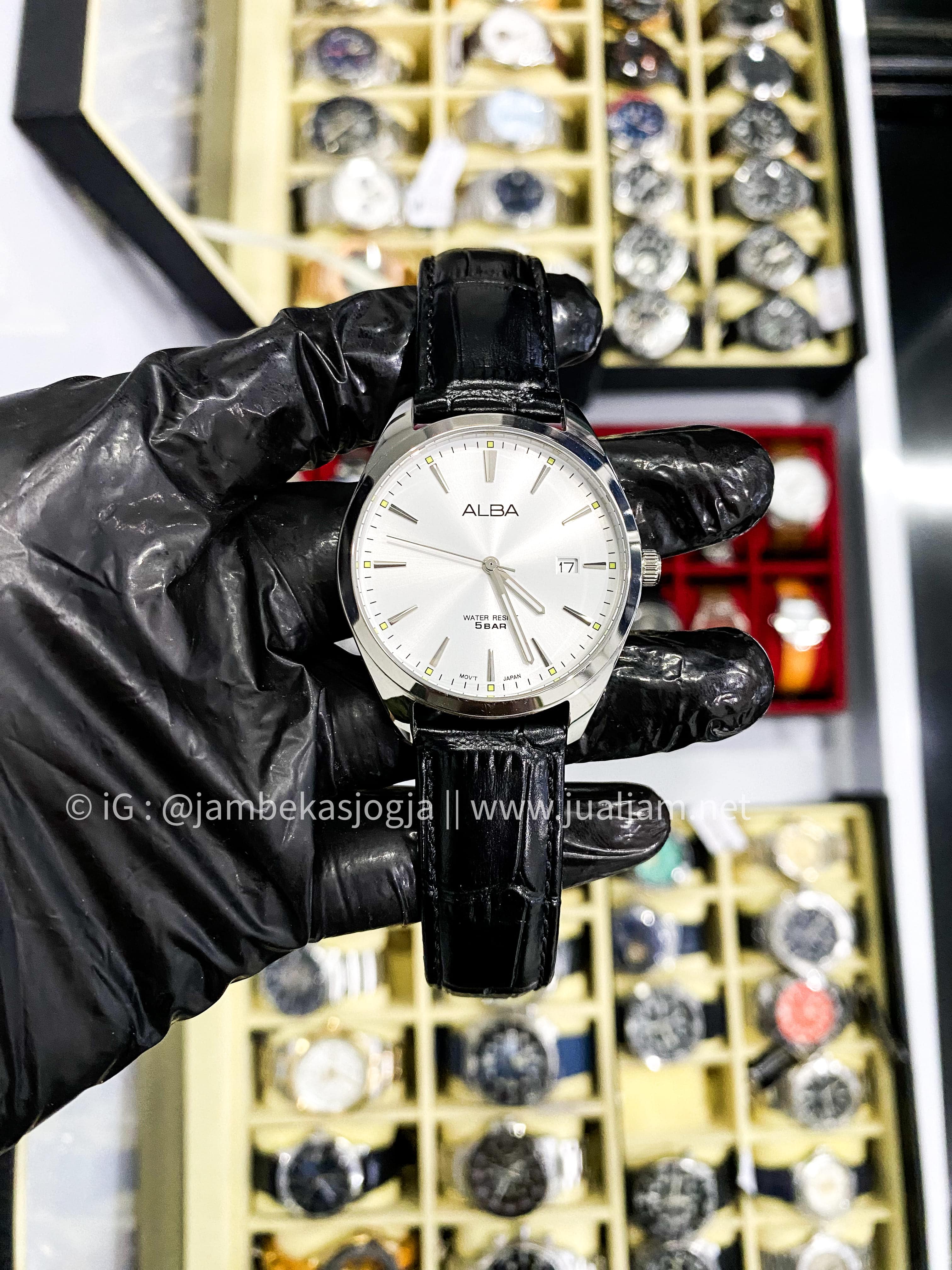 Alba ARX119X1 Men Silver Dial Black Leather Strap ( TITIP JUAL)