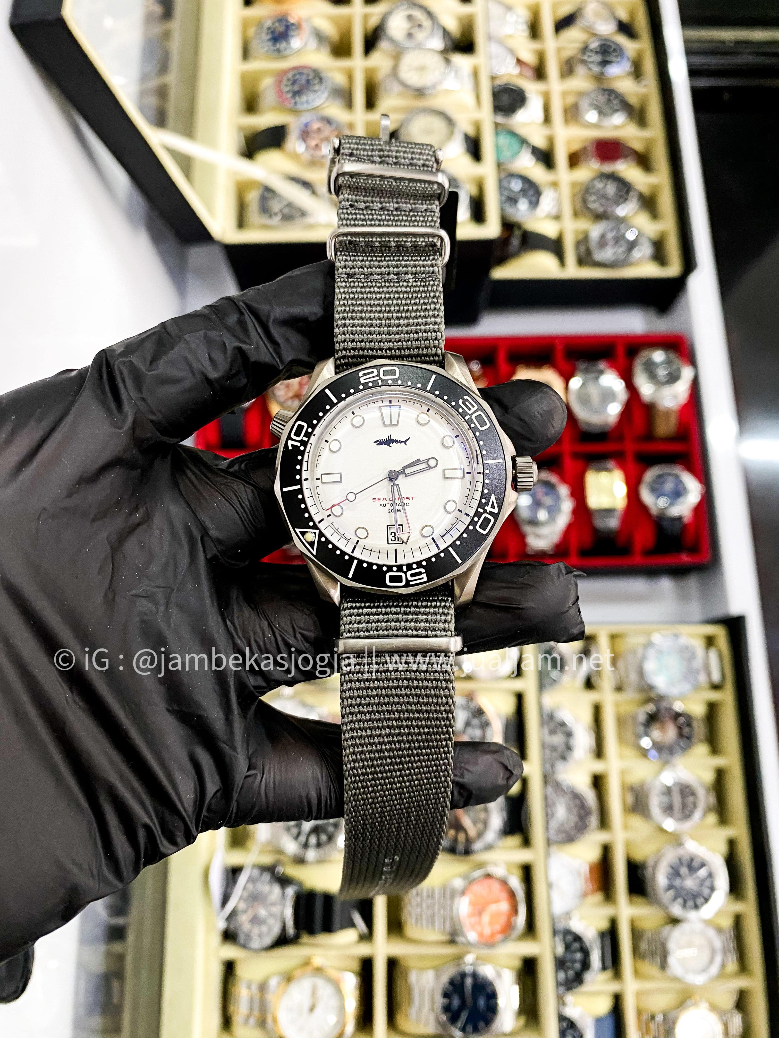 (SKU 253)  Heimdallr Titanium NTTD Dive Watch Dial white