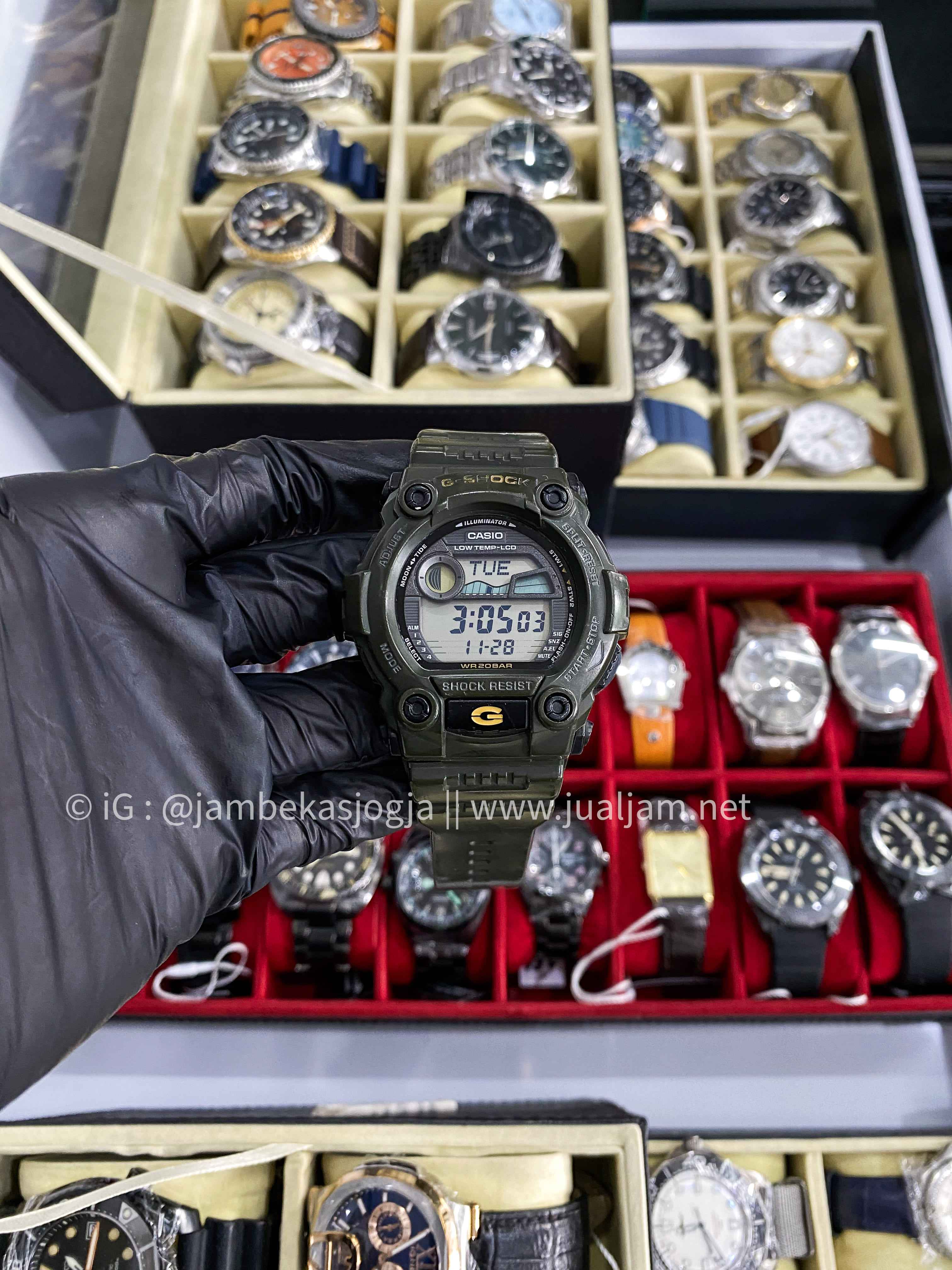 ( SKU 292 ) Casio G-Shock G-7900-3DR Digital Dial Dark Green Resin Band