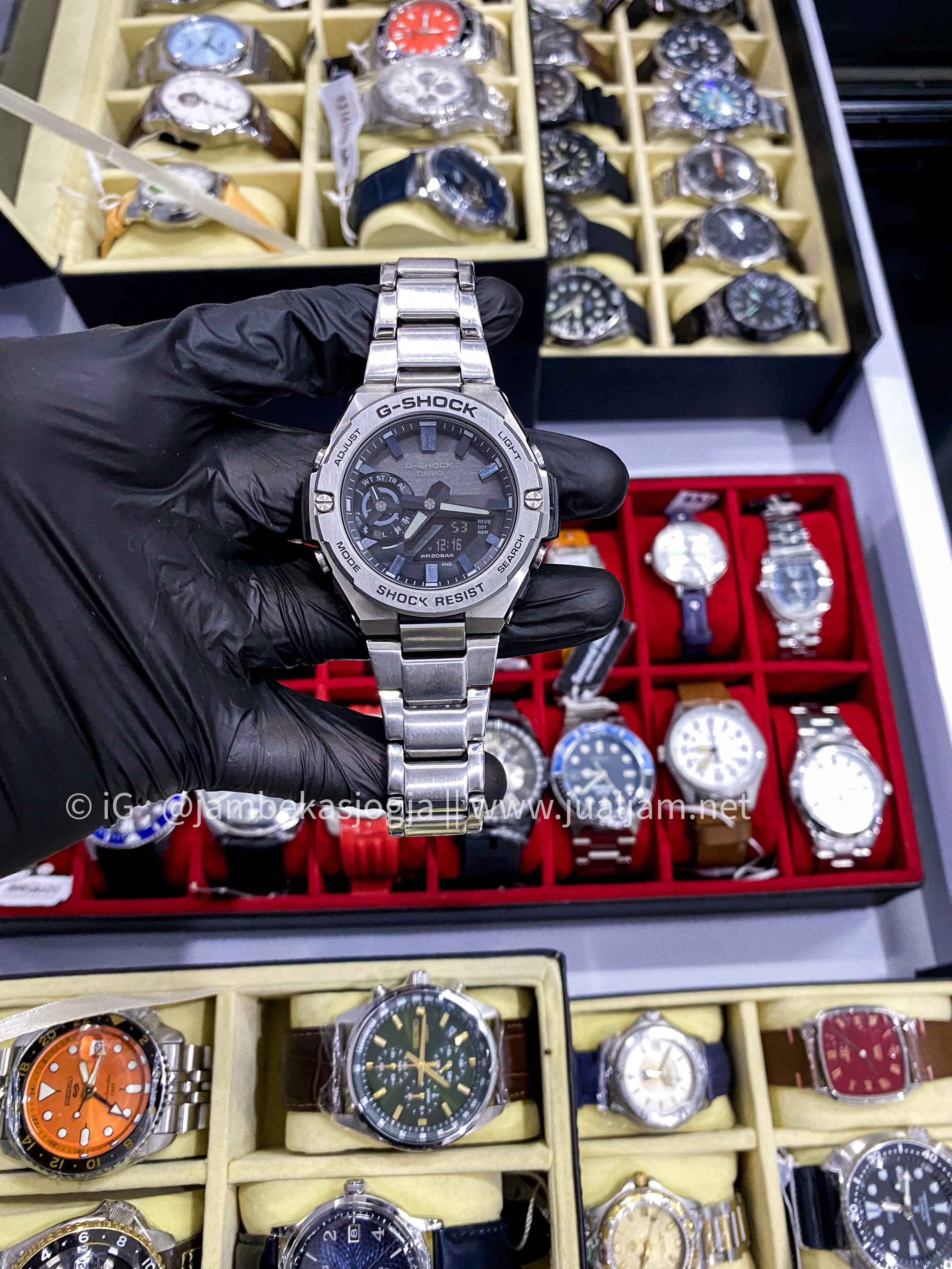 (SKU 129 ) Casio G-Shock G-Steel GST-B500D-1A1DR Tough Solar Black Dial Stainless Steel Band