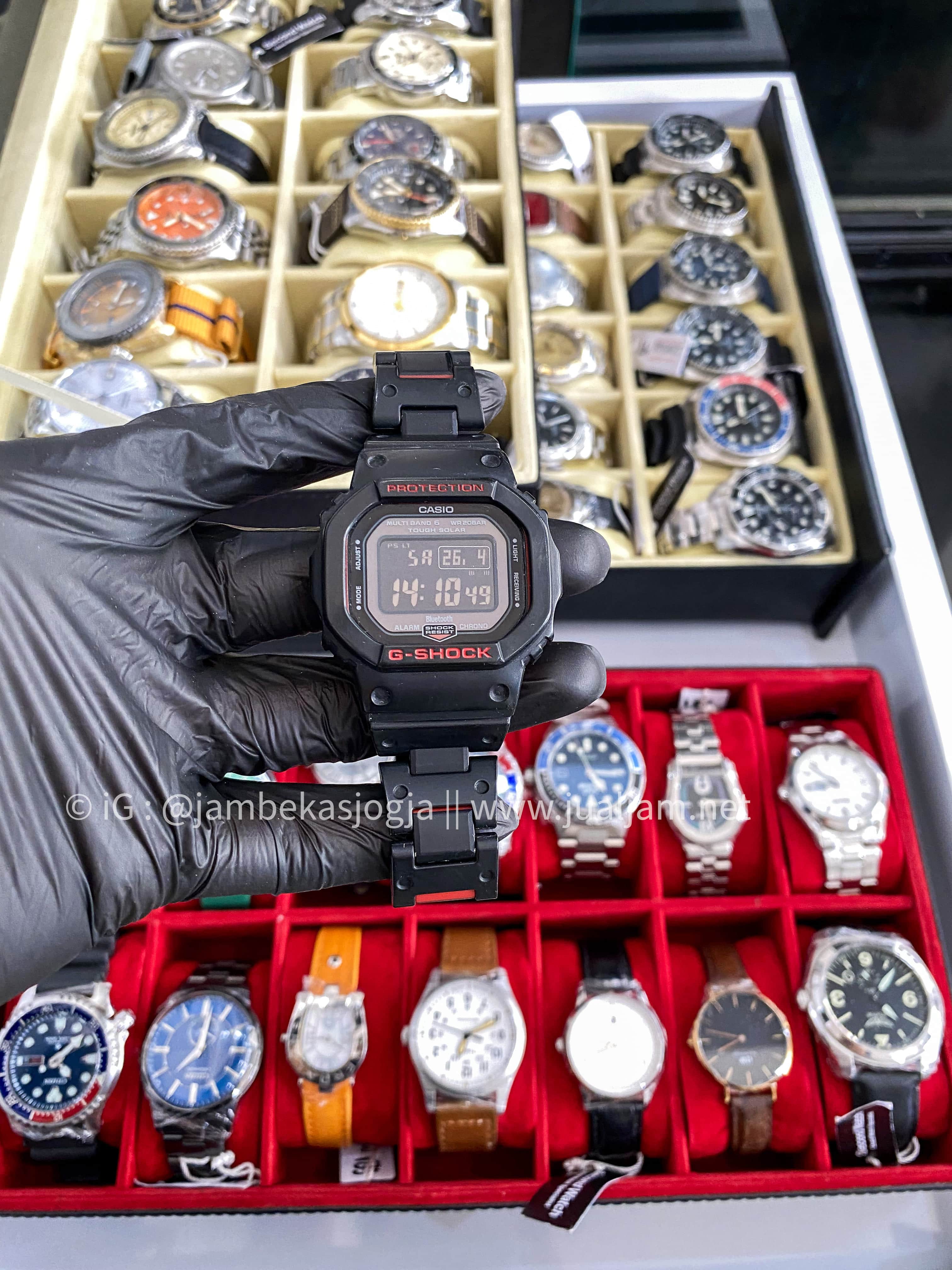 (SKU 89) Casio G-Shock GW-B5600HR-1DR Heritage Red Series Digital Dial Black Metal Resin Band