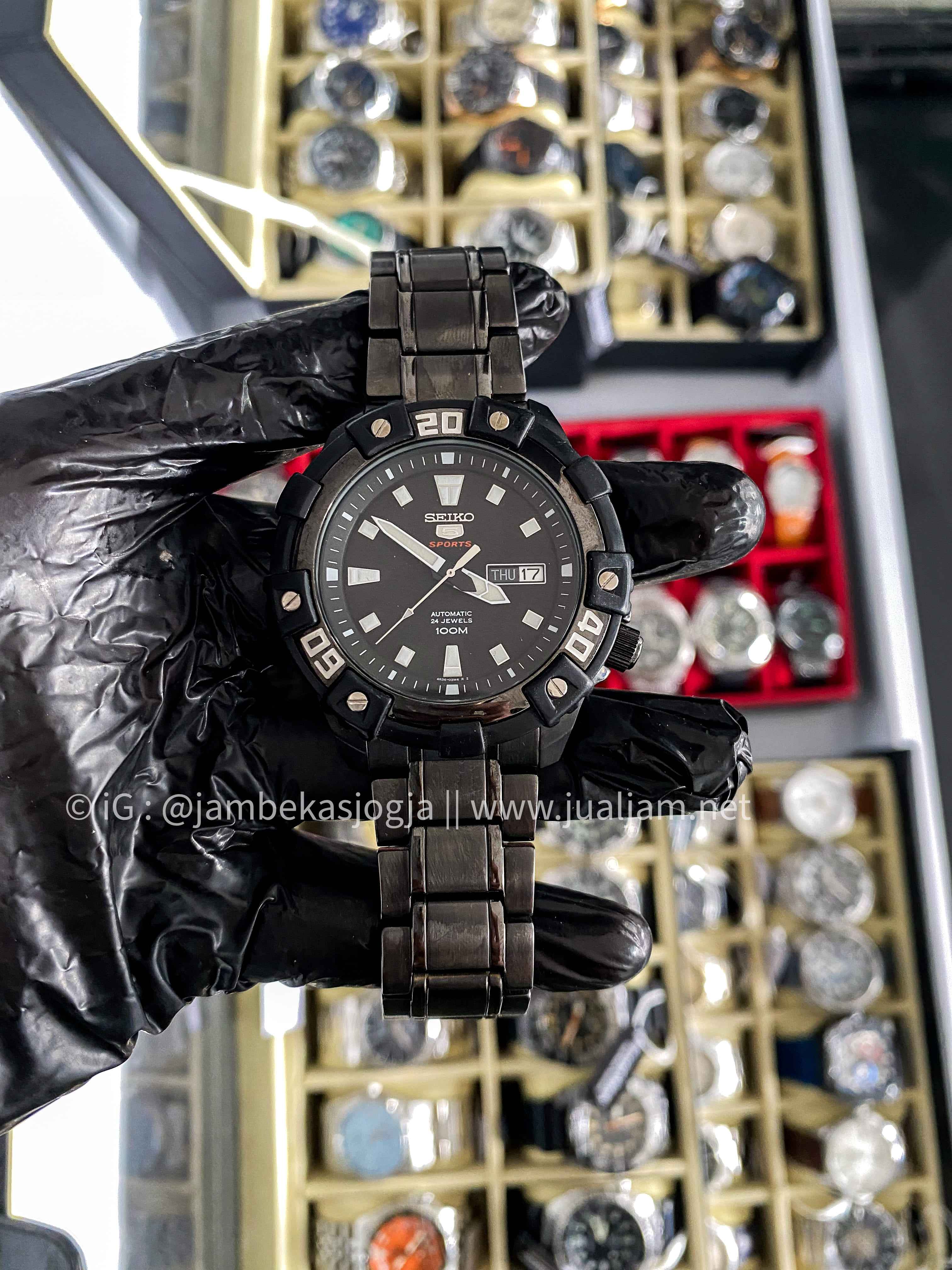 (SKU 335 ) Seiko 5 Sports SRP477K1 Automatic Black Dial Black Stainless Strap