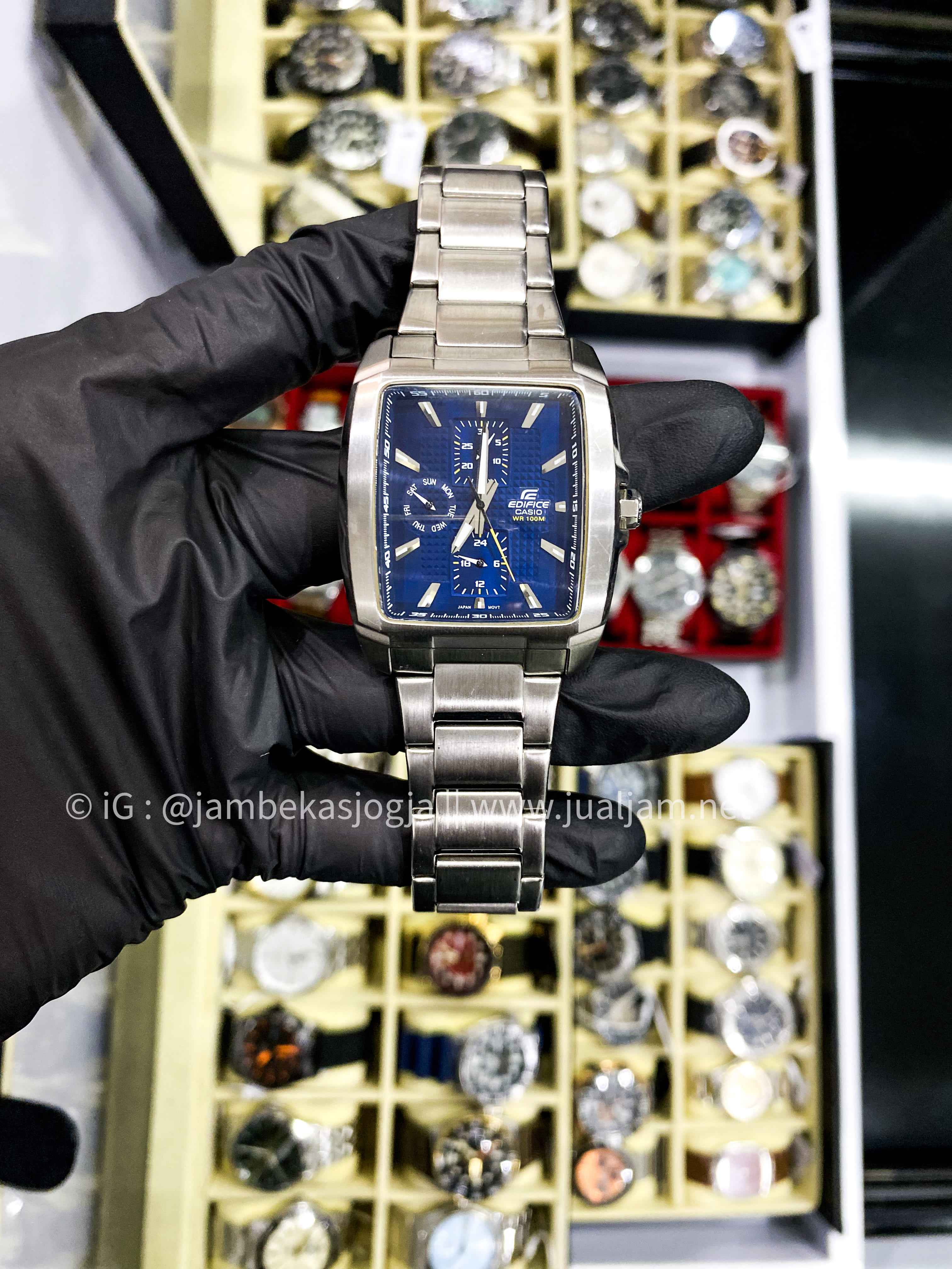 ( SKU 343) Casio Edifice EF-322D-2AV Series Stainless steel strap dial blue