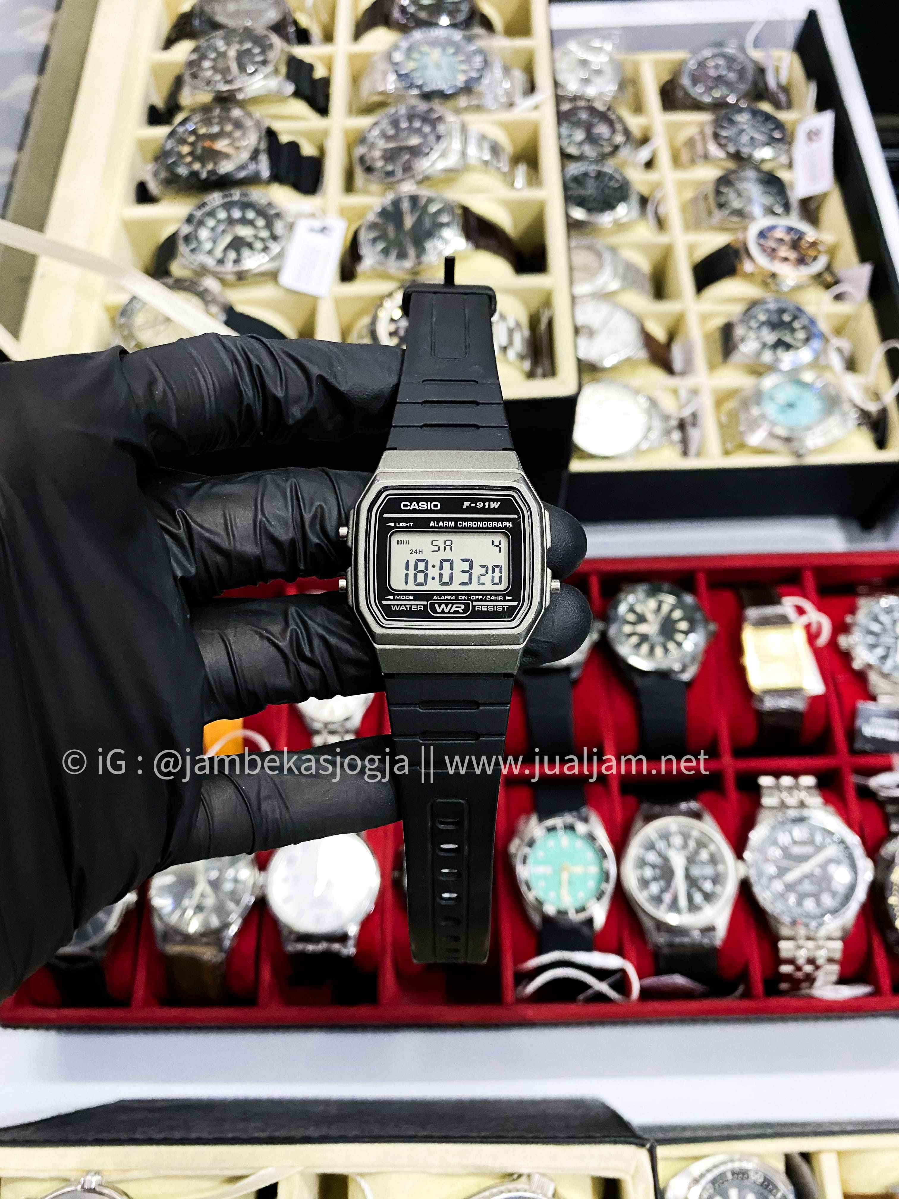 (SKU 355) Casio General F-91W-3DG Digital Dial Black Resin Band