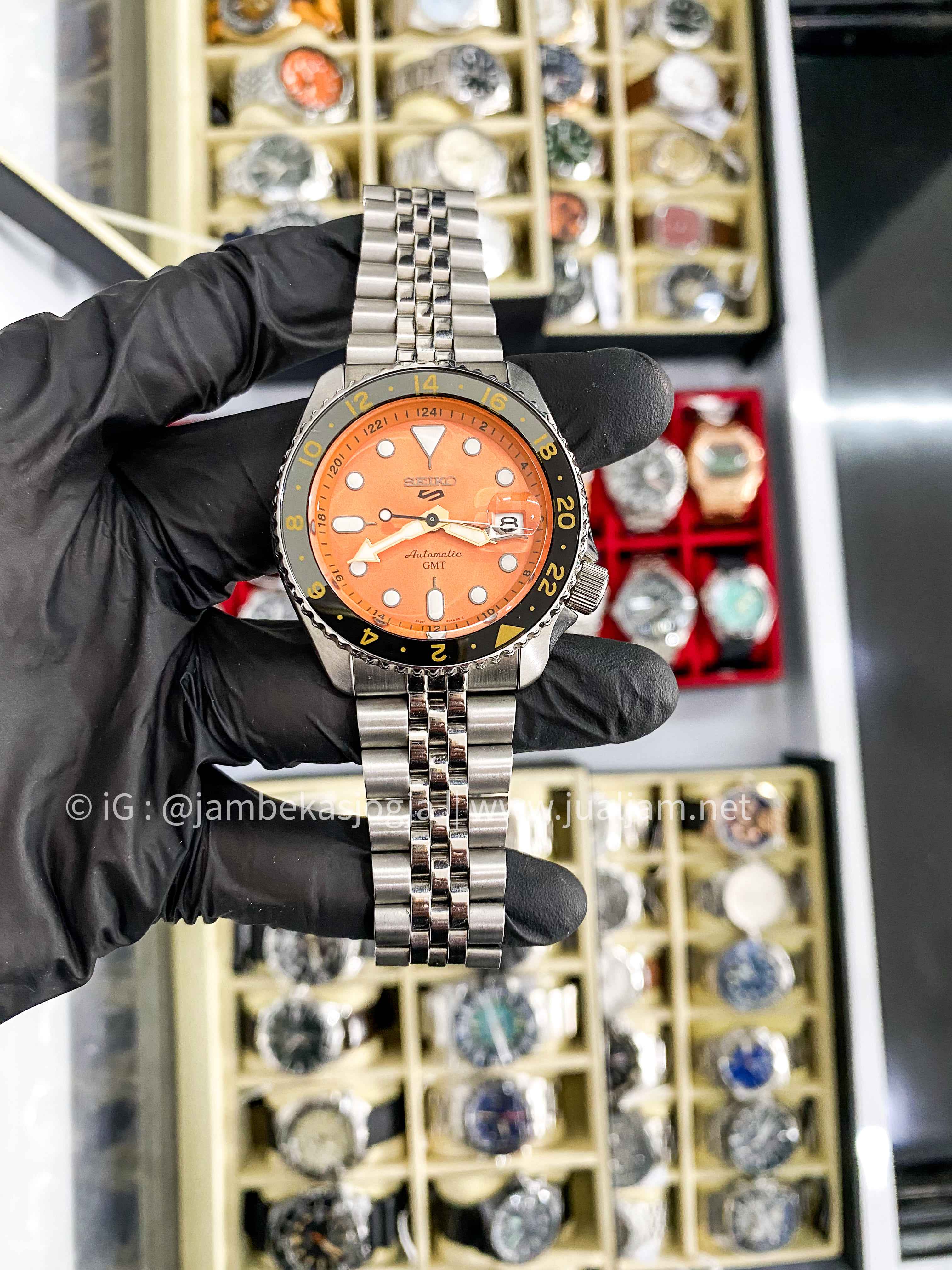 (SKU 360 ) Seiko 5 Sports SSK005K1 SKX Sports Style GMT Mikan Orange Automatic Orange Dial St. Steel Strap
