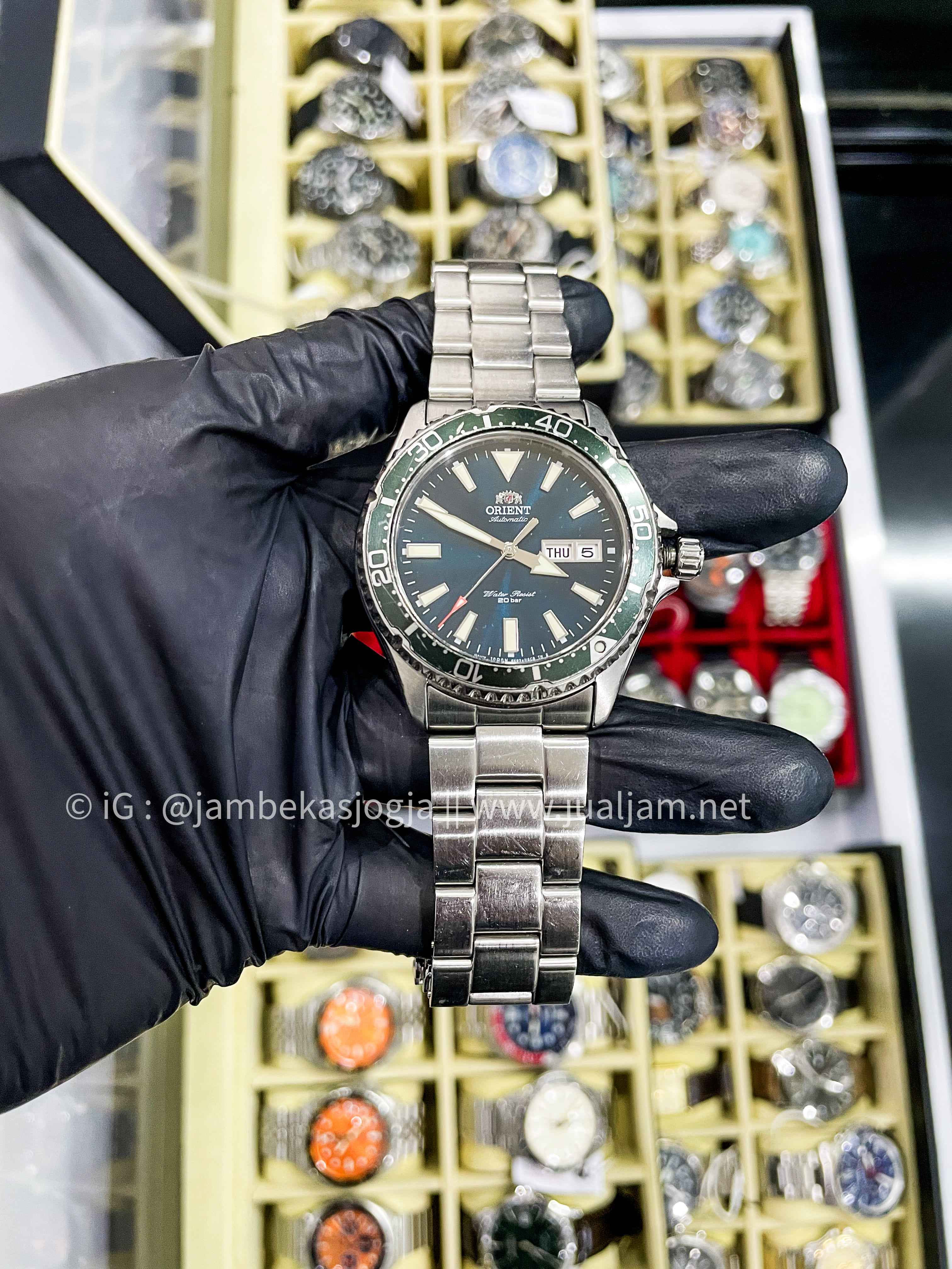 (SKU 379) Orient Sports RA-AA0004E Kamasu Automatic Divers Green Dial Stainless Steel Strap