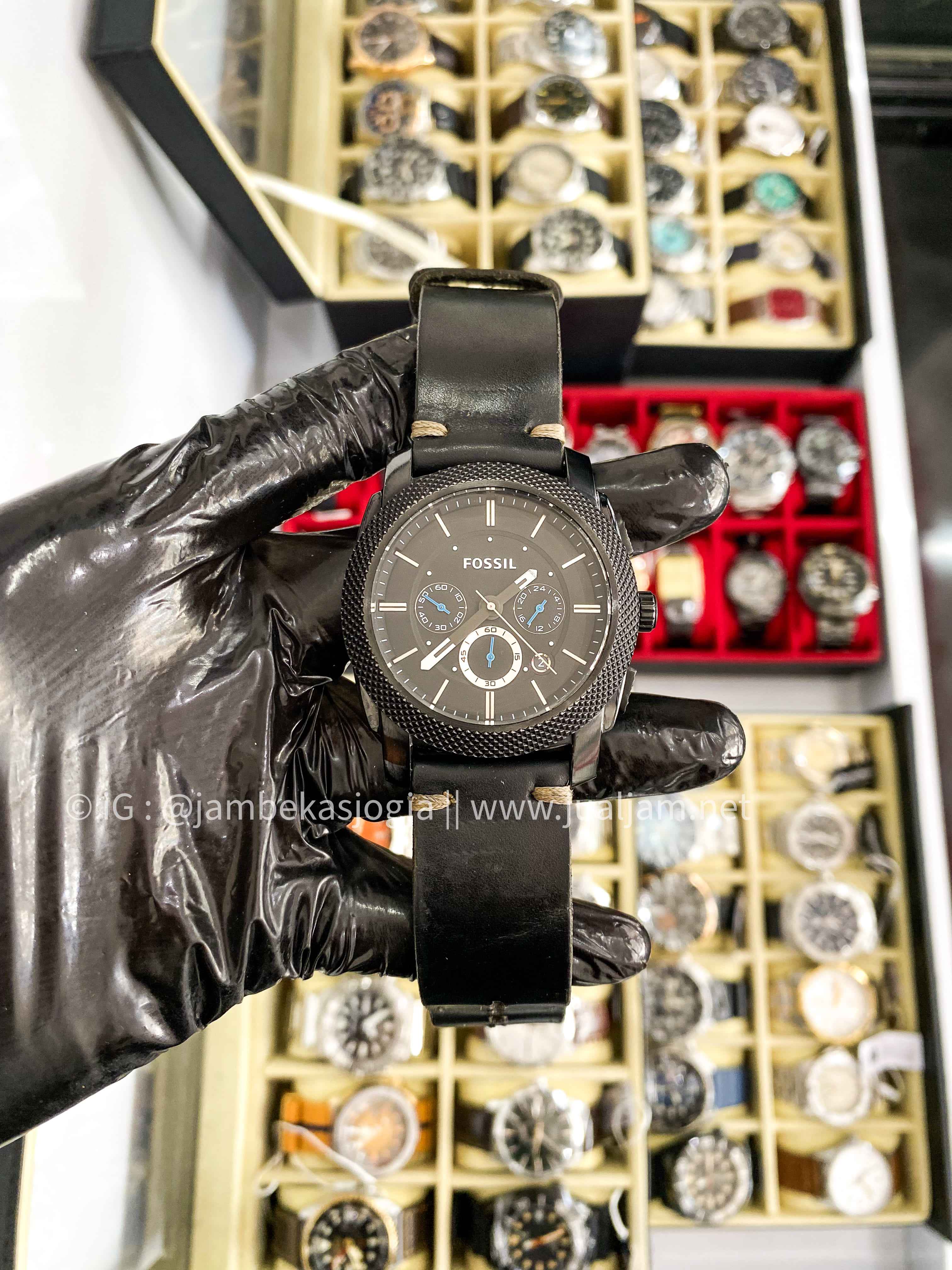 (SKU 281) Fossil Machine FS4552 Chronograph Black Dial and Black leather Strap and stainless strap