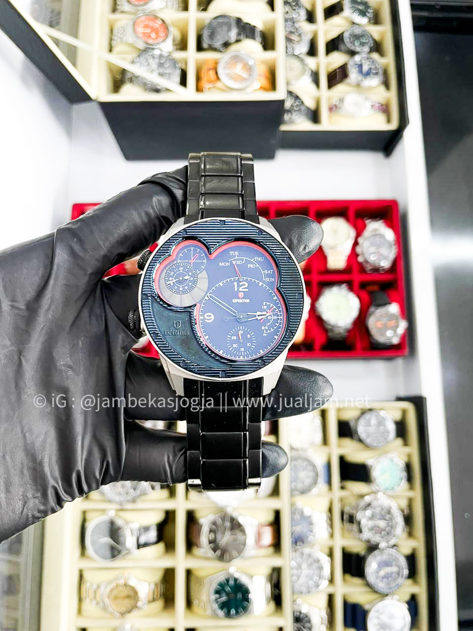 Expedition E 6737 MT BIPBU Men Sport Blue Dial Black Stainless Steel Strap (TITIP JUAL)