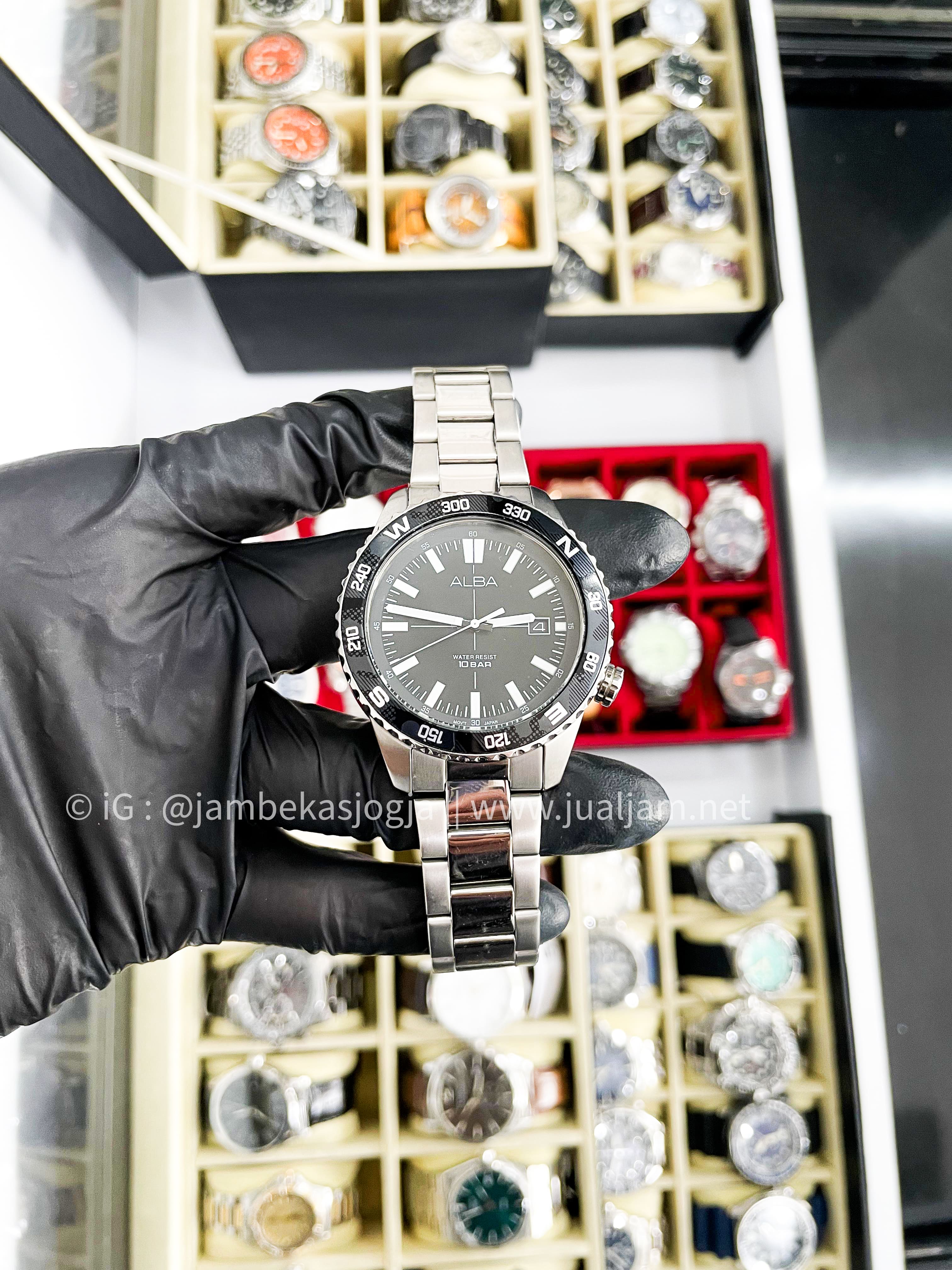 (SKU 492) Alba Active AS9Q11X1 Men Black Dial Stainless Steel Strap