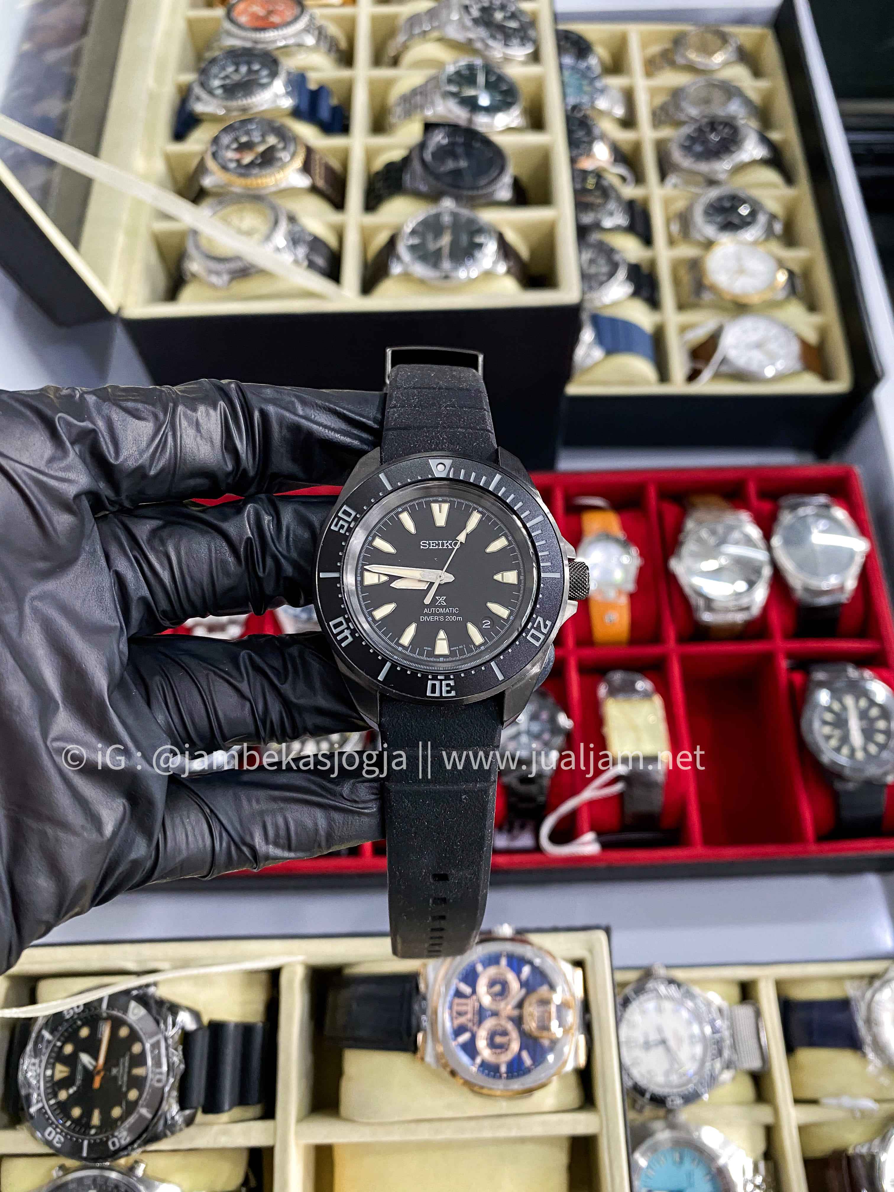 (SKU 62) Seiko Prospex SRPL15K1 Diver Samurai Shog-Urai Black Dial Black Silicone Strap