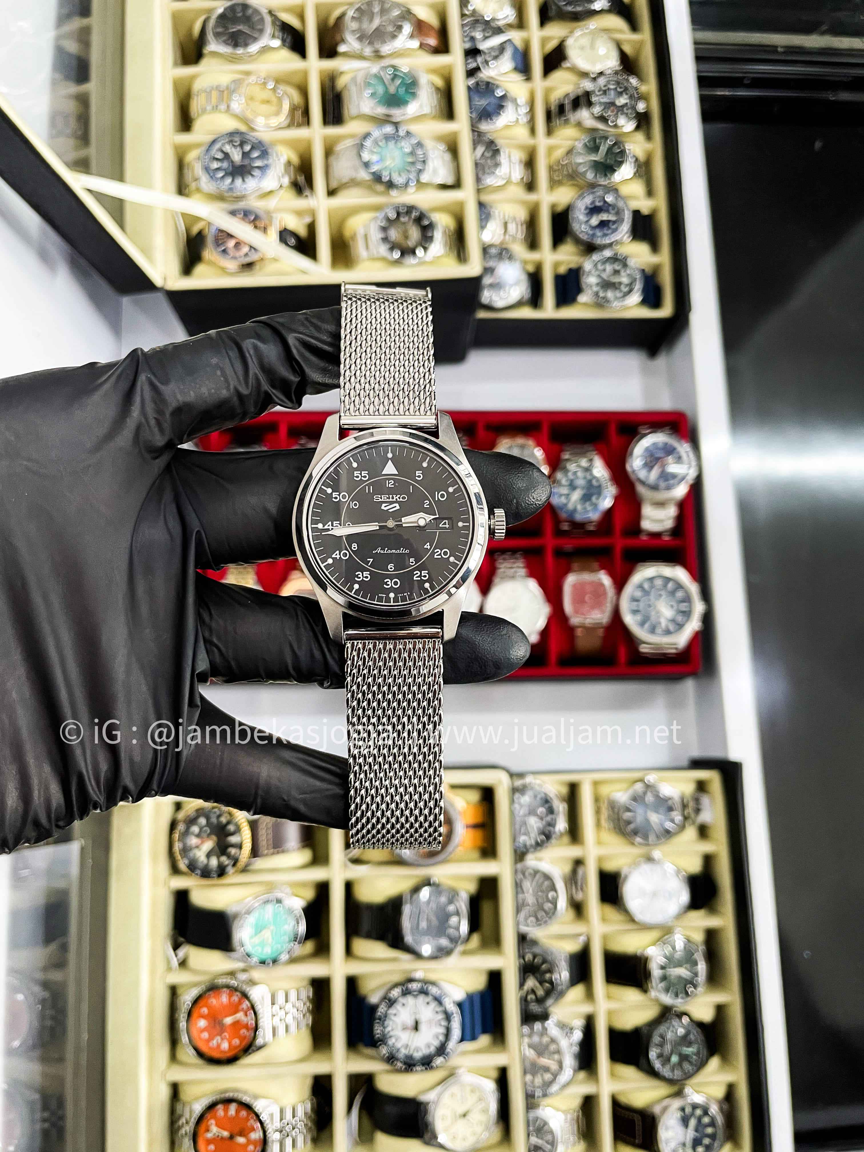 (SKU 496) Seiko 5 Sports Flieger SRPH23K1 Flieger Field Suits Style Automatic Black Dial Mesh Strap  GARANSI RESMI JUNI 2026