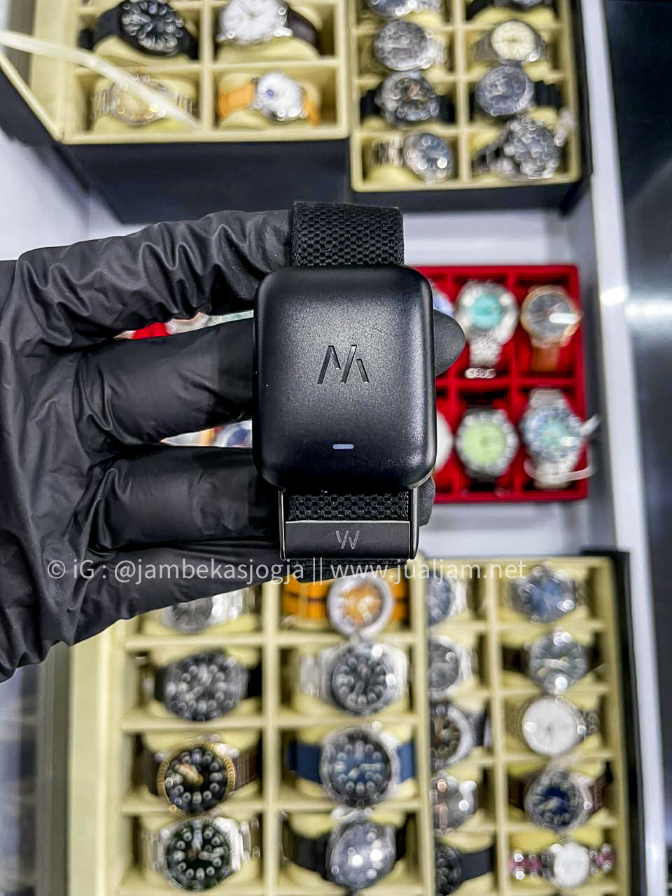 WHOOP 5.0 Health and Fitness Wearable 24/7 Activity Tracker with VO2 canvas strap (TITIP JUAL)