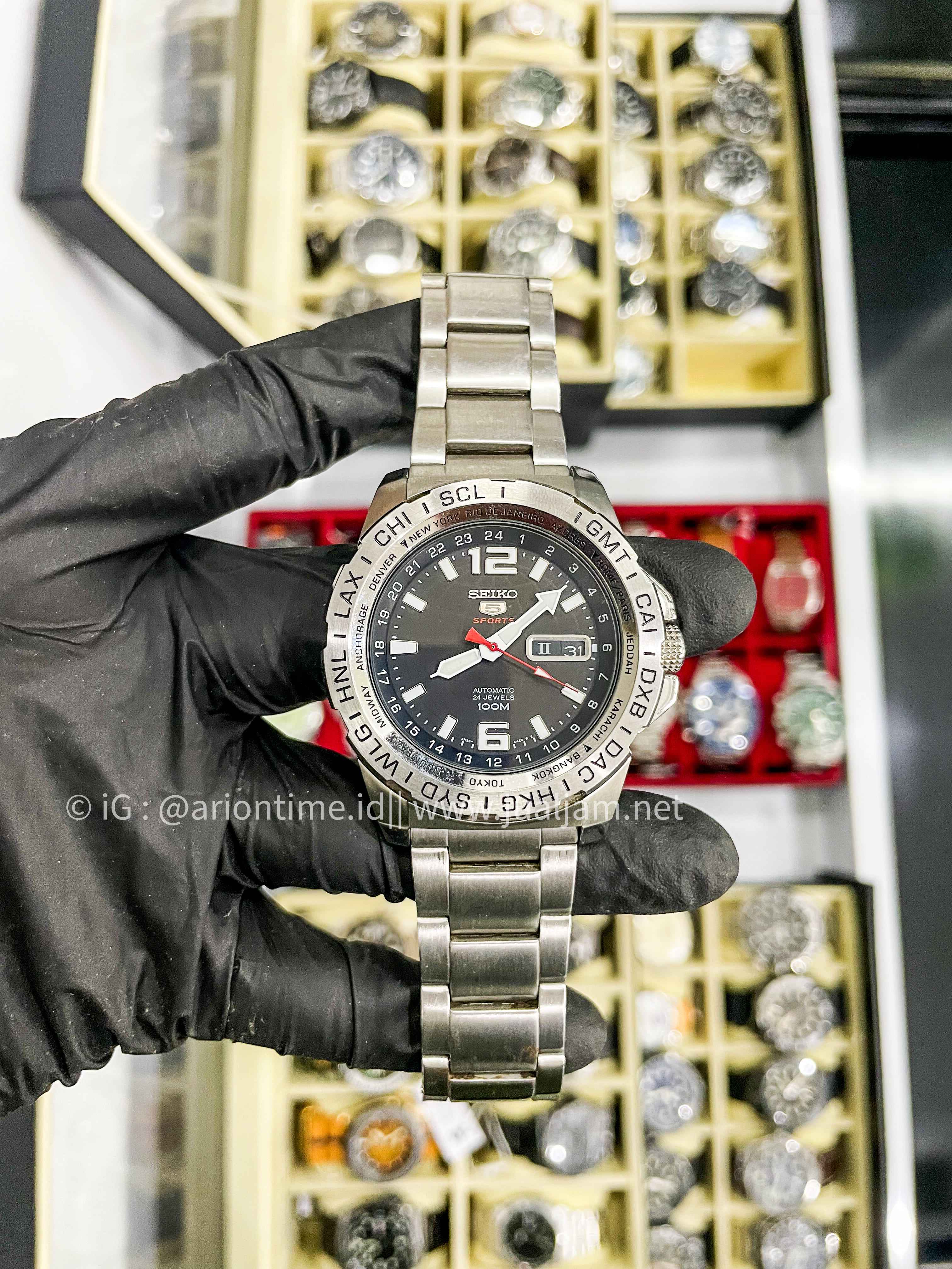 Seiko 5 Sports SRP683K1 Automatic Black Dial Stainless Steel Strap (TITIP JUAL)