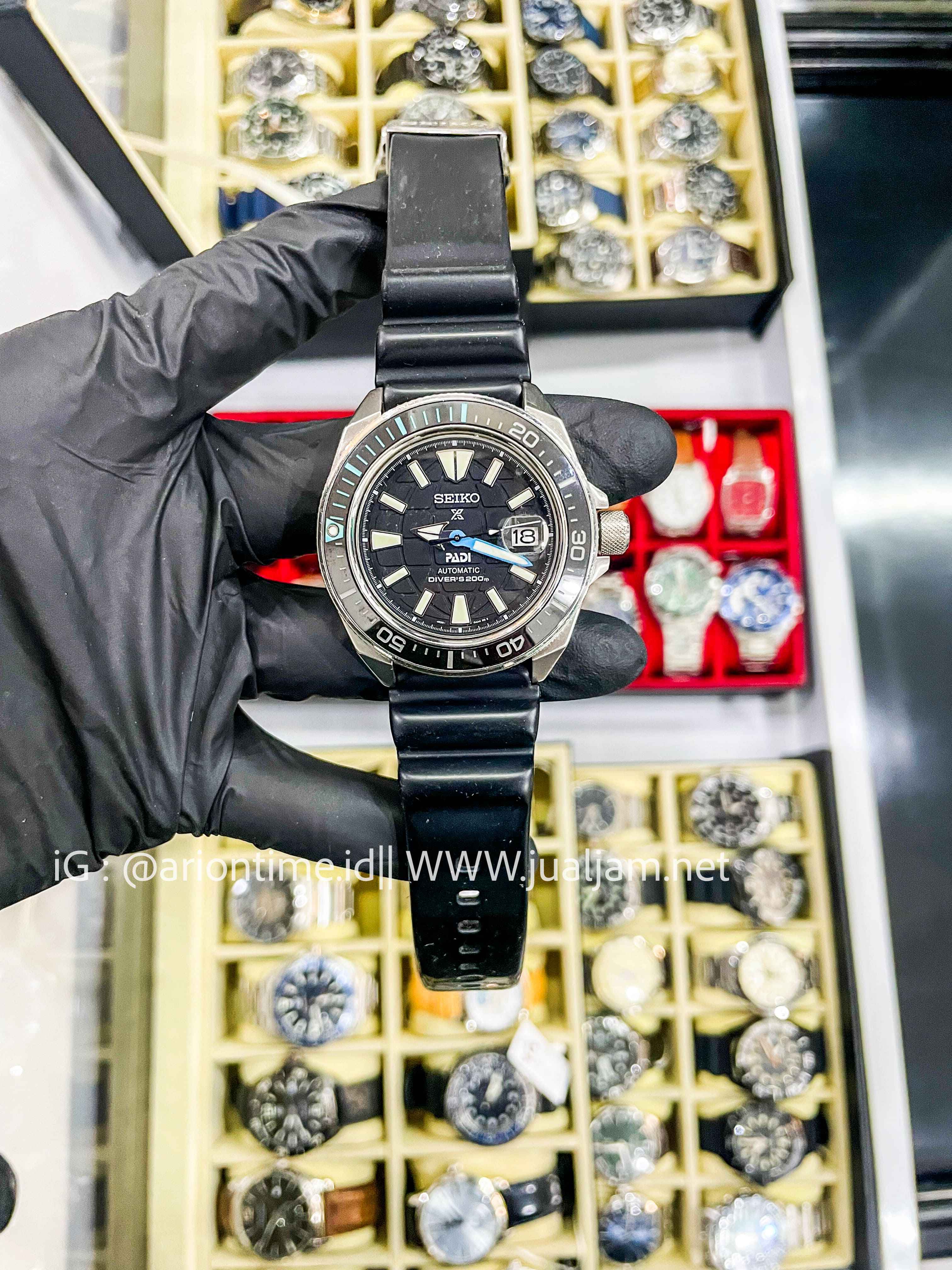 (SKU 518) Seiko Prospex King Samurai PADI SRPG21K1 Special Edition watch with a black Rubber Strap