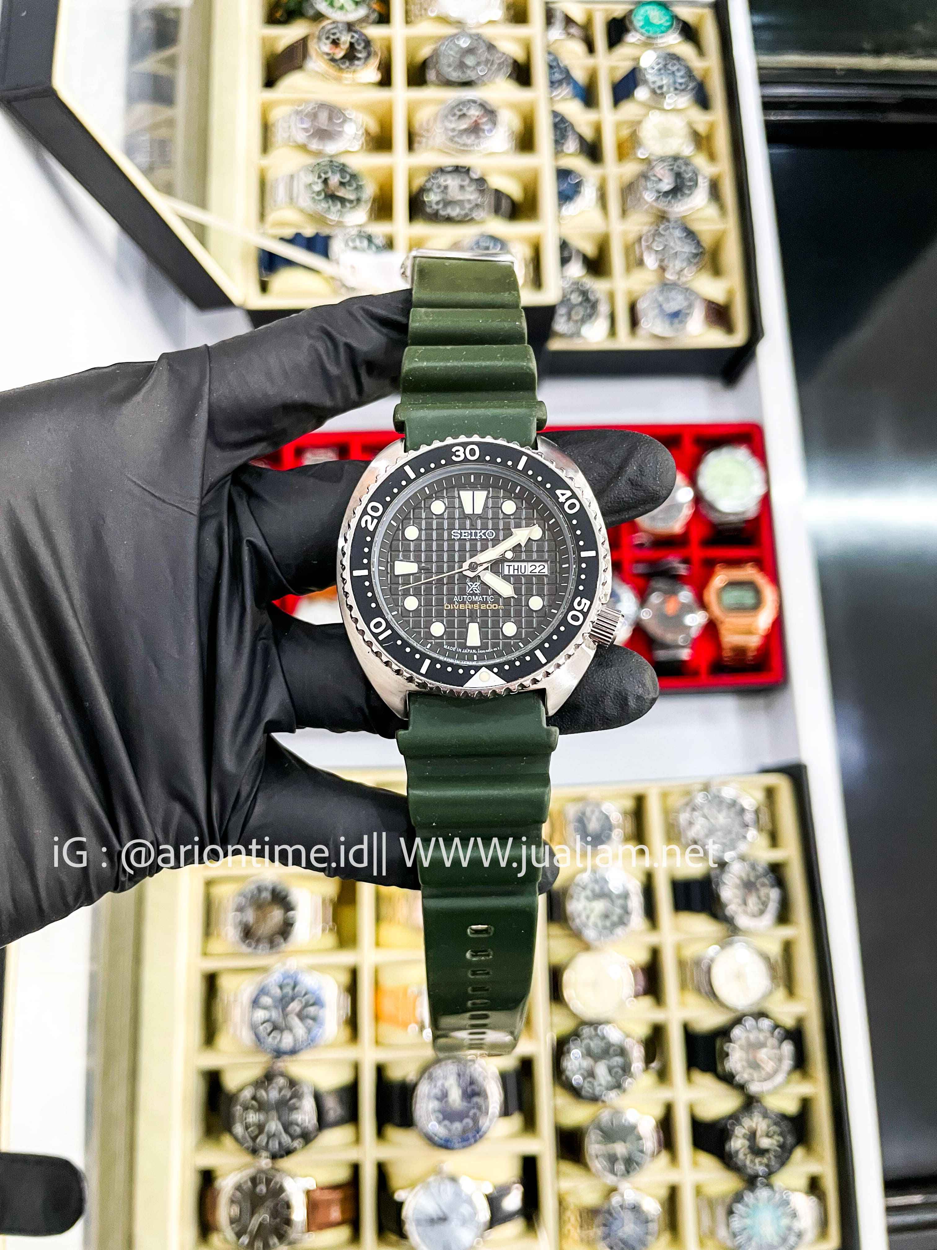 (SKU 524) Seiko Prospex SRPE03K1 King Turtle Automatic Black Dial Stainless Steel Strap