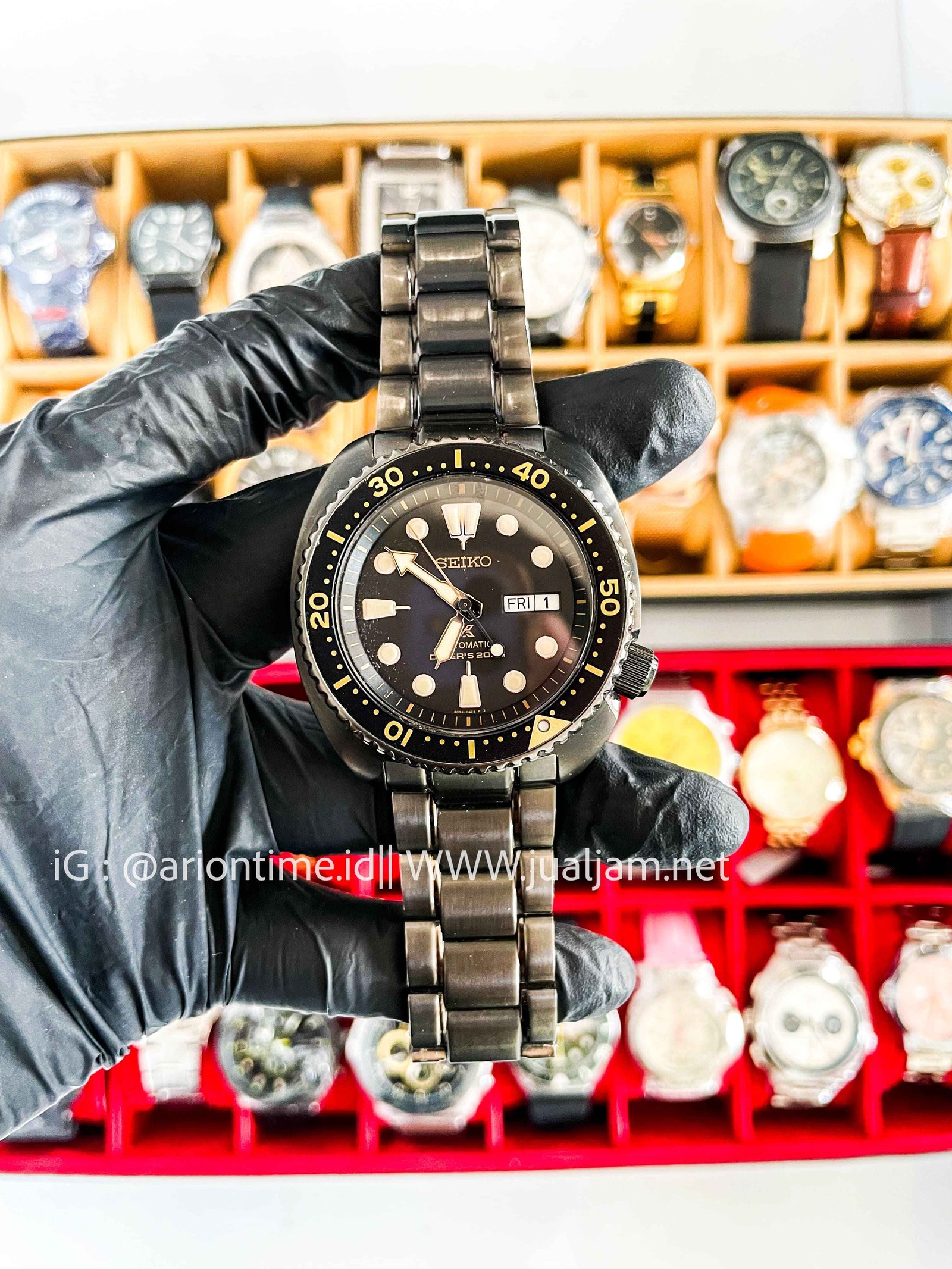 (SKU 582) Seiko Prospex SRP775K1 Turtle Automatic Divers 200M Stainless Steel Strap