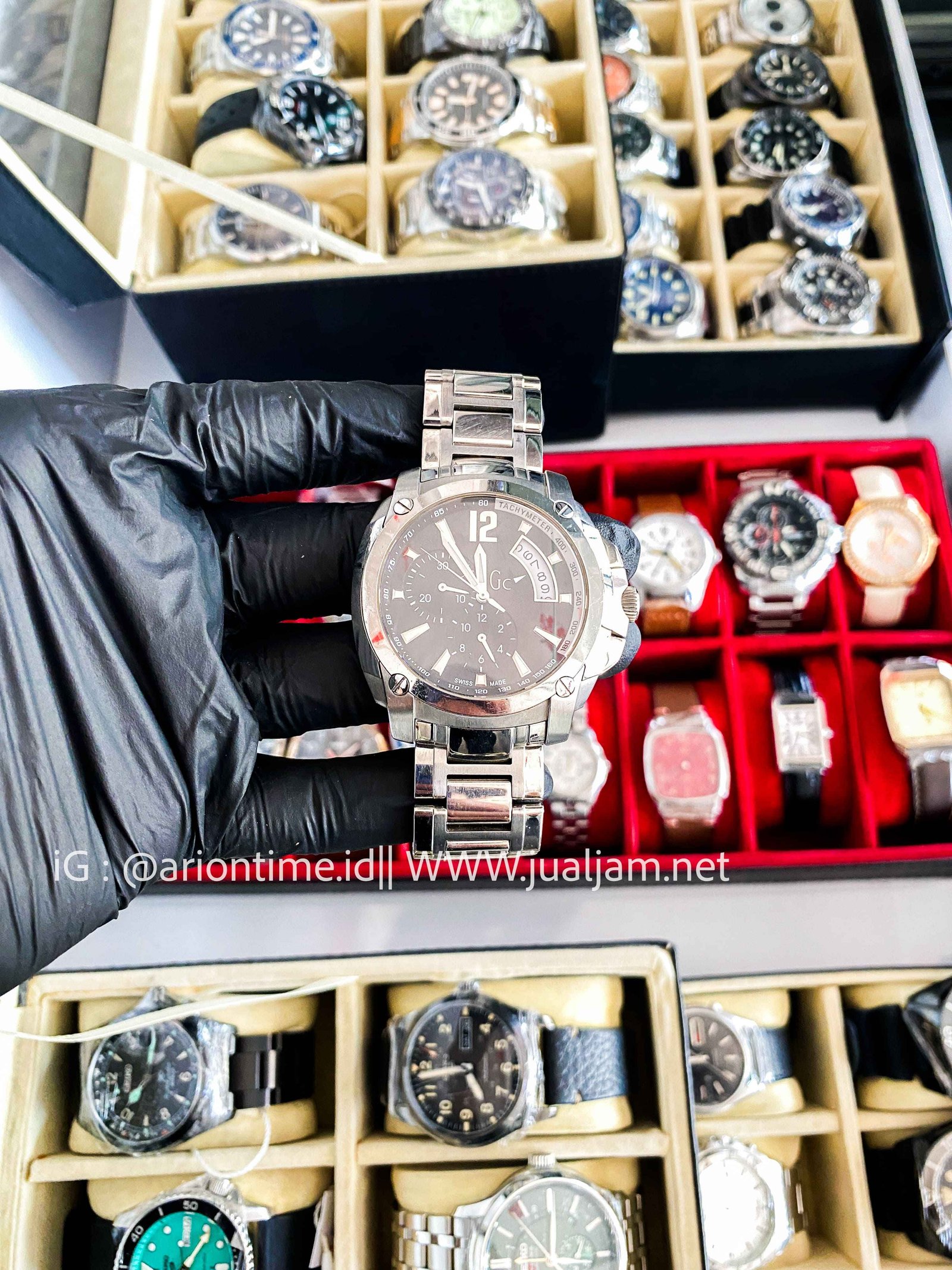 (SKU 584) Guess Collection Swiss made X78002G25 Stainless Steel Strap