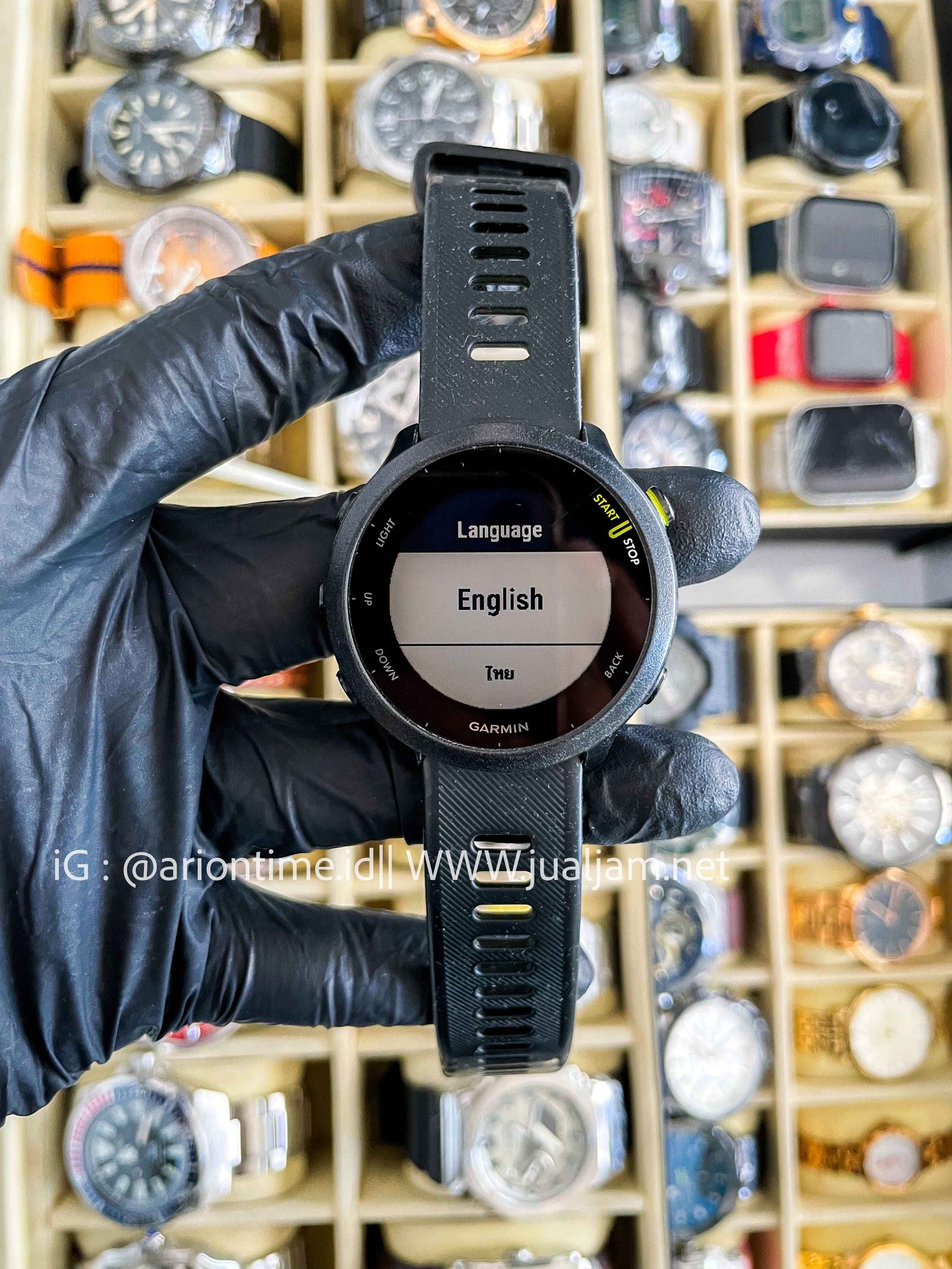 (SKU 603) Garmin Forerunner 55 010-02562-50 Smartwatch Digital Dial Black Rubber Band
