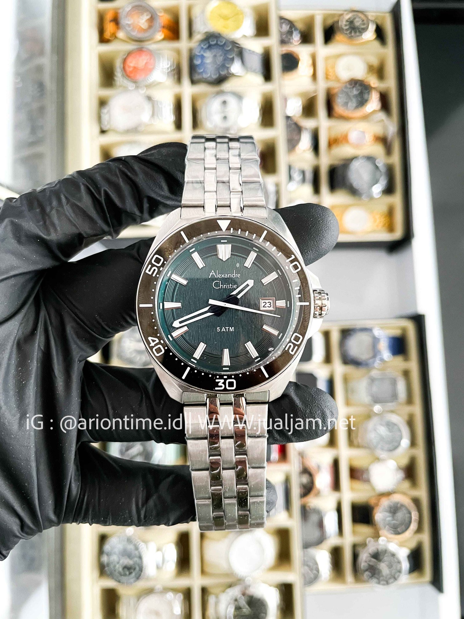 [SKU 618] Alexandre Christie AC 6687 MD BTBGN Men Green Dial Stainless Steel Strap LIKE NEW